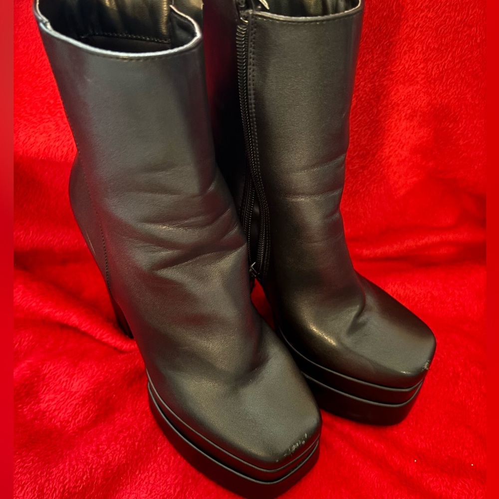 Forever 21 Black Platform Heeled Boots